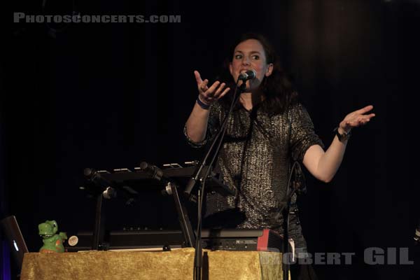 ANNA MEREDITH - 2016-05-13 - PARIS - Point Ephemere - 